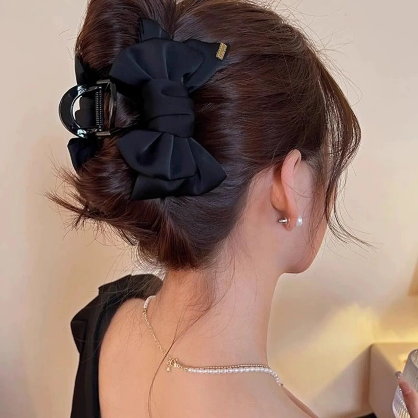 قطعة واحدة من مشابك شعر القوس الأنيقة، مشابك شعر كبيرة من الساتان، إكسسوارات شعر عصرية باللون الأسود والأبيض للنساء، مقابض للشعر يوميًا #3