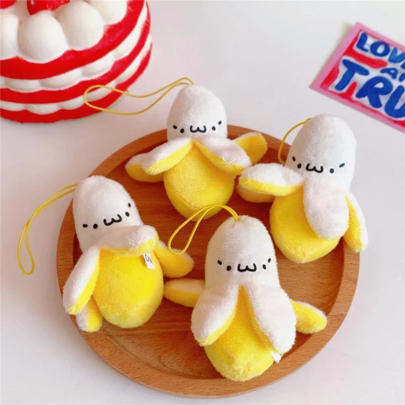 Creative Banana Shape จี้พวงกุญแจผู้หญิง Soft Plush ตุ๊กตา Charms สําหรับกระเป๋าถือตกแต่งวันหยุดของขวัญ