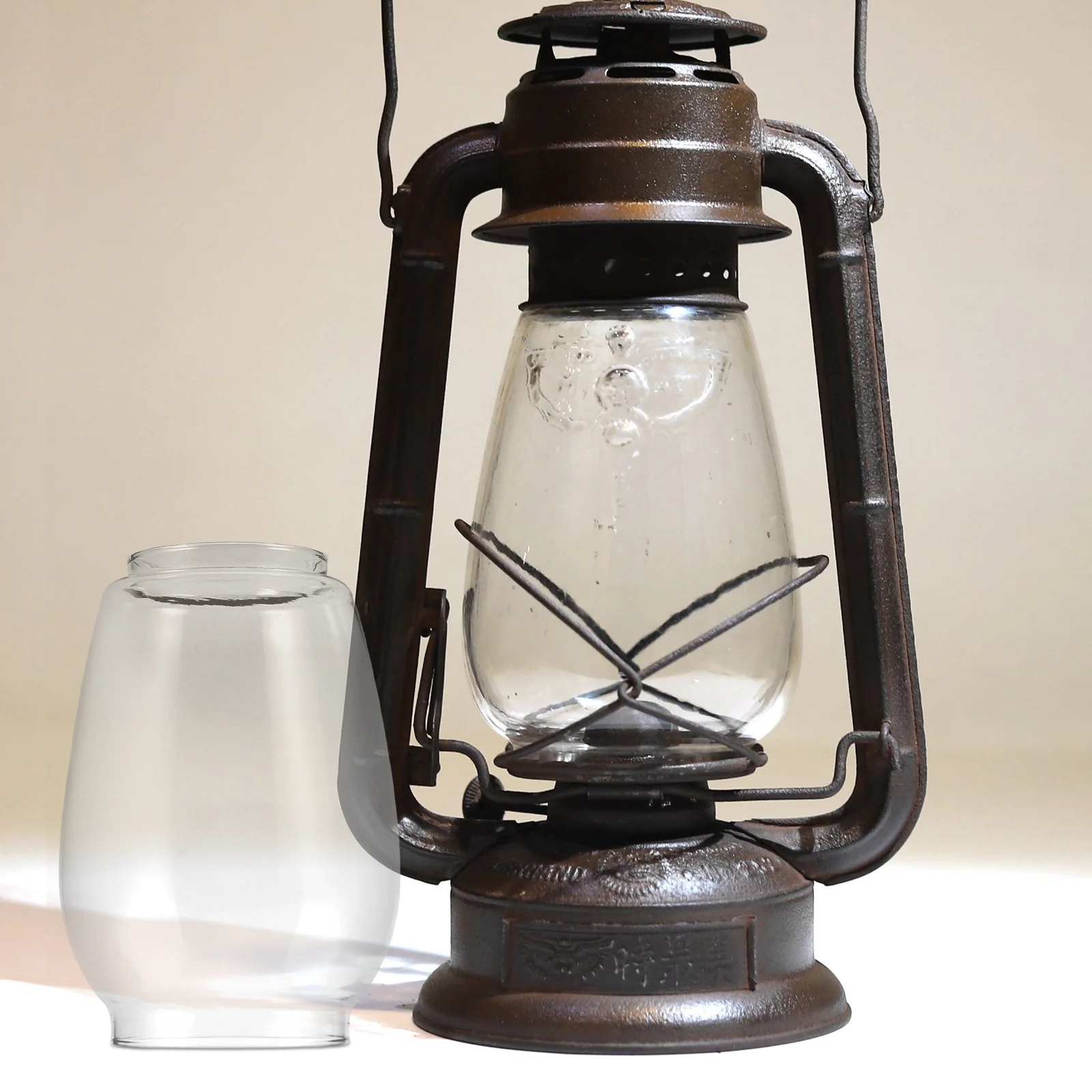 

Glass Lantern Globe Vintage Oil Lamp Chimney Round Clear Replacement Lamp Shade for Outdoor Lamps Retro Hurricane