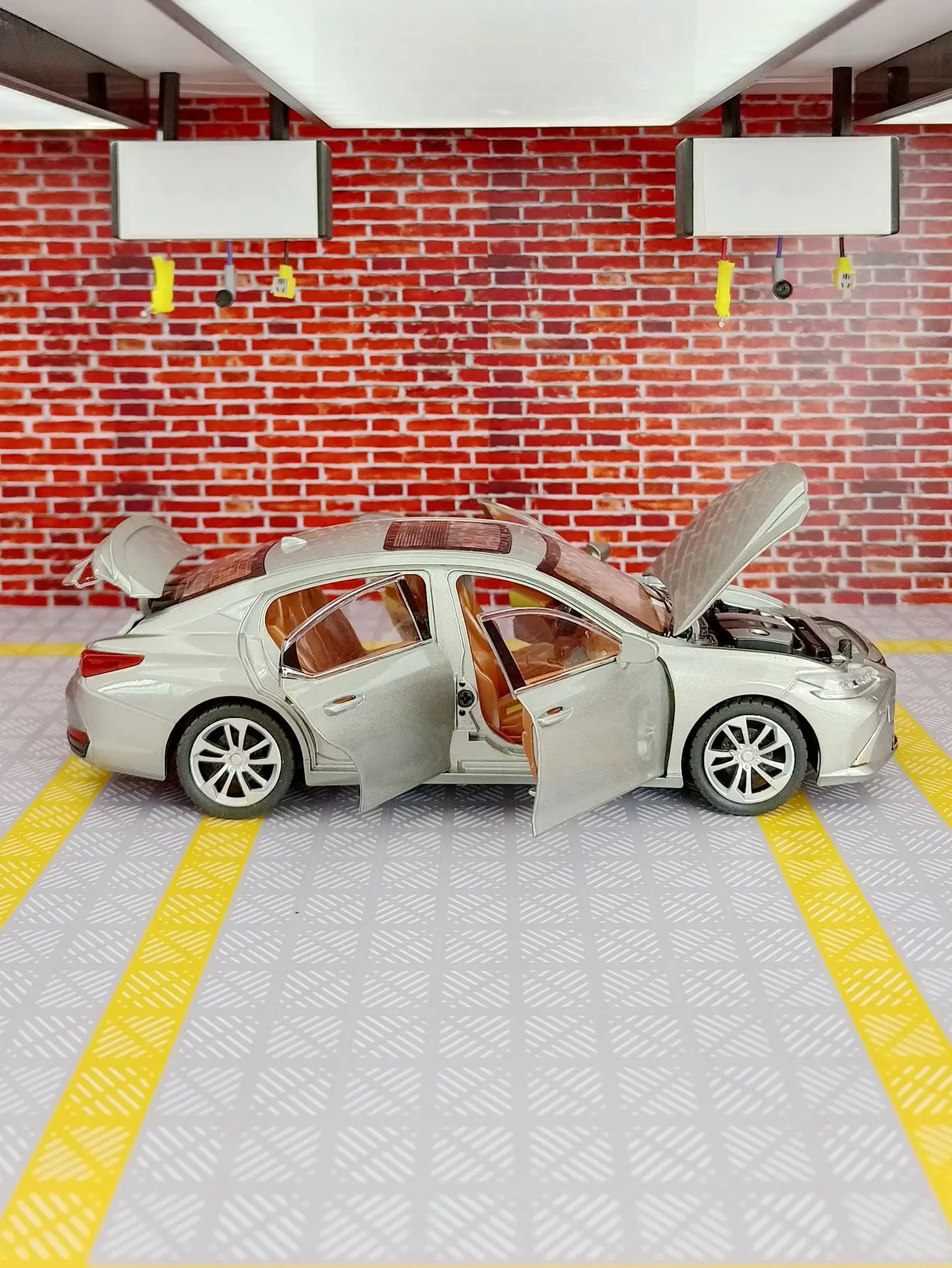 Modèle de voiture Lexus ES300 en alliage moulé sous pression et véhicules jouets, collection de modèles de voiture en métal, haute simulation, cadeau pour enfants, 1:24