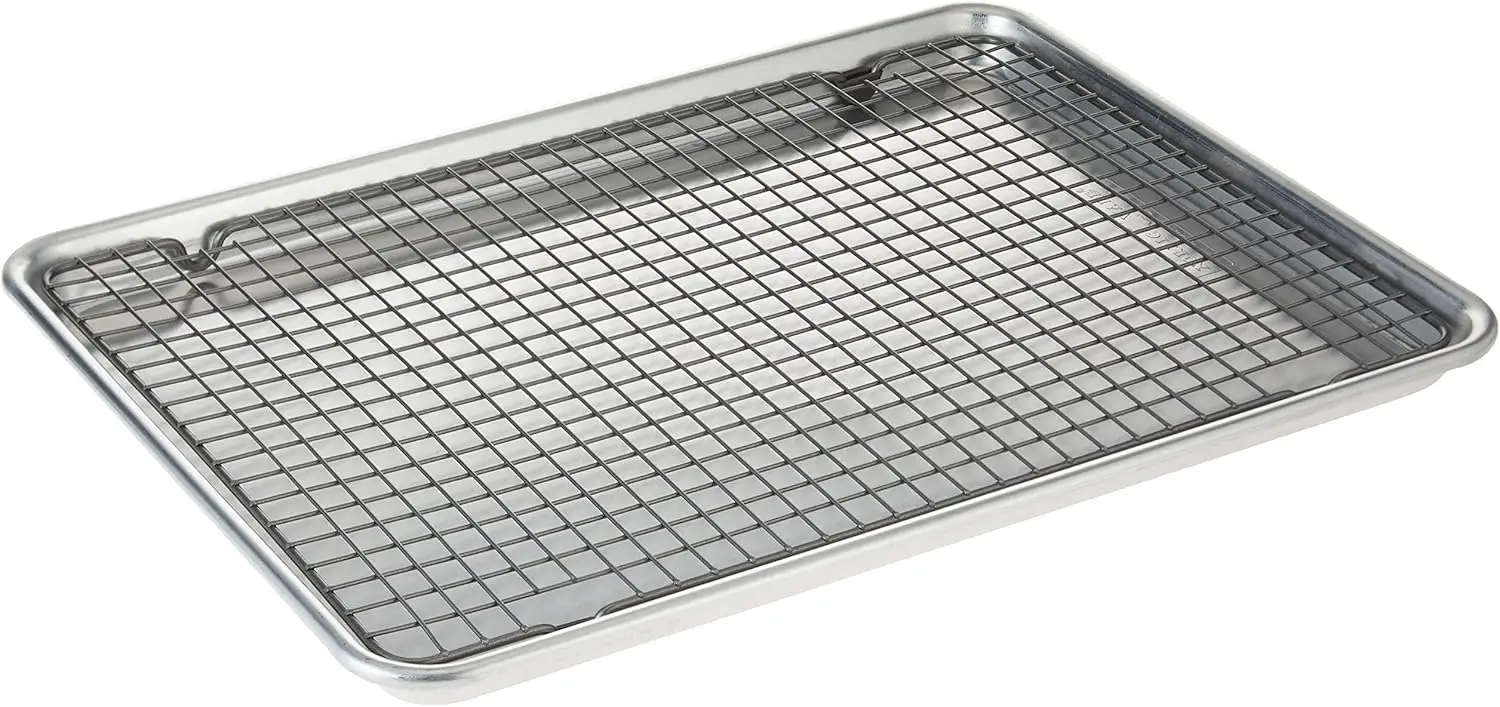 

Набор из 2 противней Nordic Ware Half Sheet с антипригарной решеткой, пригодной для использования в духовке, натуральный цвет