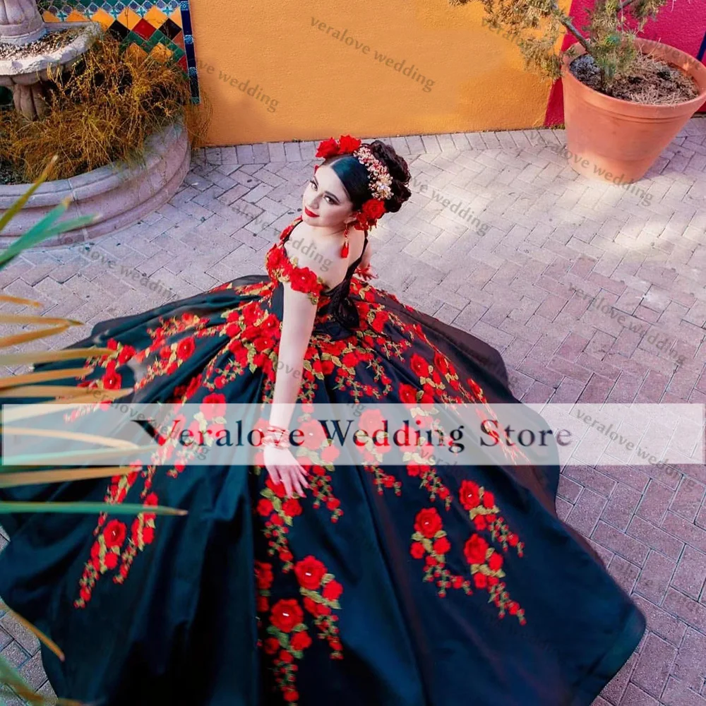 Robe de bal pour filles, à épaules dénudées, avec fleurs brodées, à lacets, style mexicain Charro Quinceanera, 15 Anos