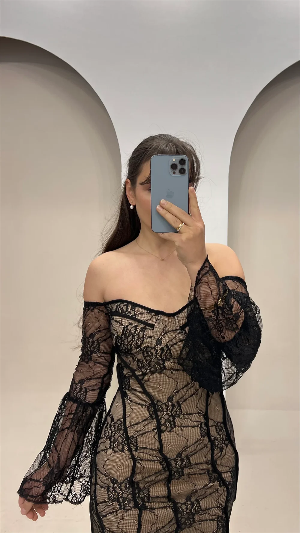 Elegancka suknia wieczorowa damska z koronką, syreni krój, dekolt w serce, długi rękaw, odkryte ramiona, suknie balowe na studniówkę, formalne suknie na przyjęcie, szyta na miarę, 2025