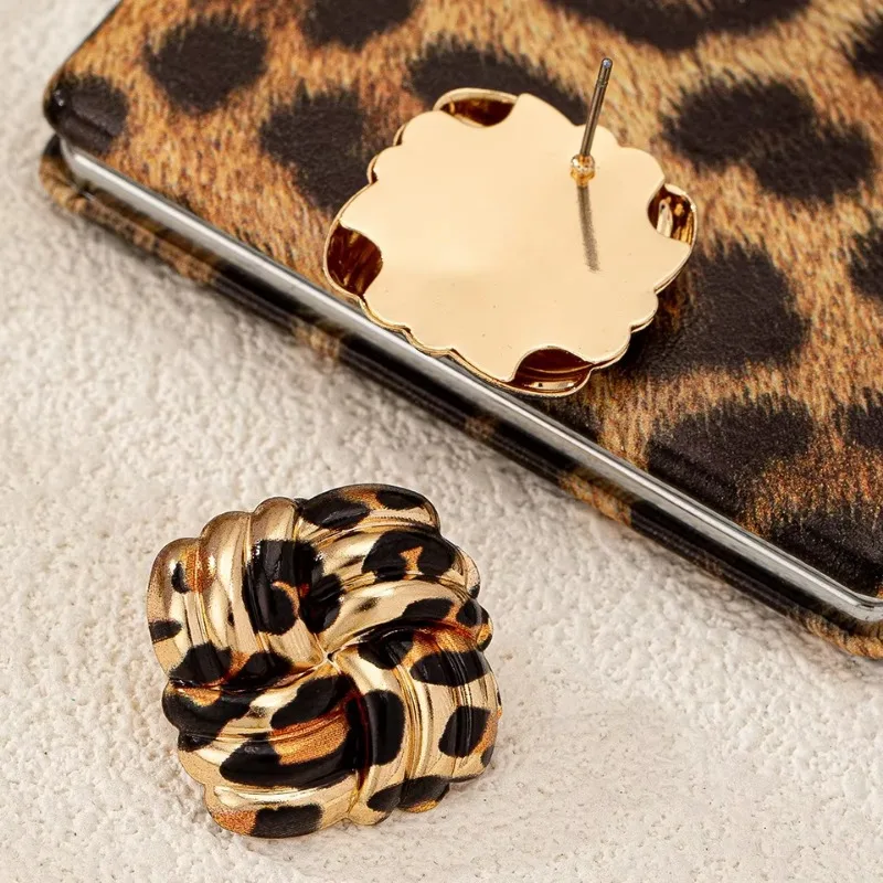 Stud Earrings For Women Square Leopard Twist Cross Wrap Vintage Geometric Weave Texture Ear Accessories Fashion Jewelry BE511