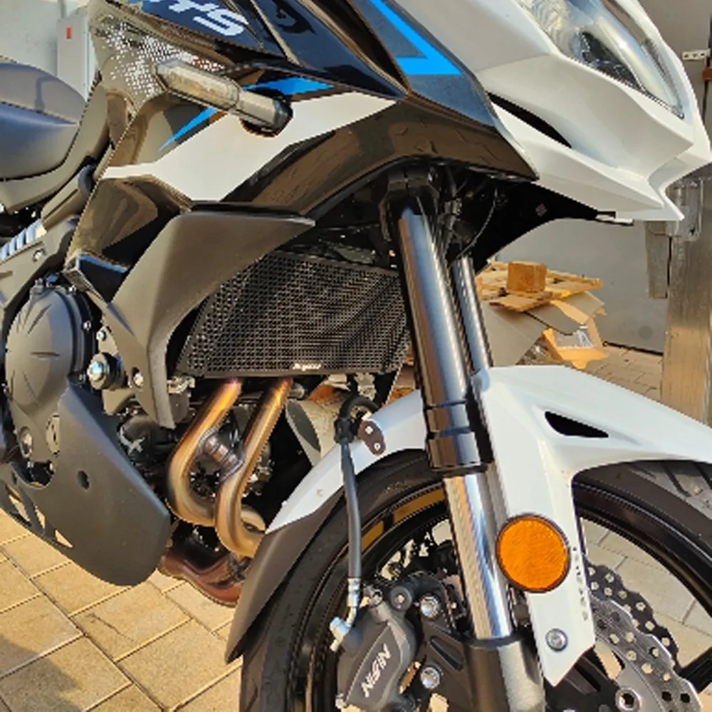 หม้อน้ําGrille GuardสําหรับKawasaki Versys 650 Versys650 2015 2016-2021 2022 2023 2024 อุปกรณ์เสริมรถจักรยานยนต์หม้อน้ําGuard