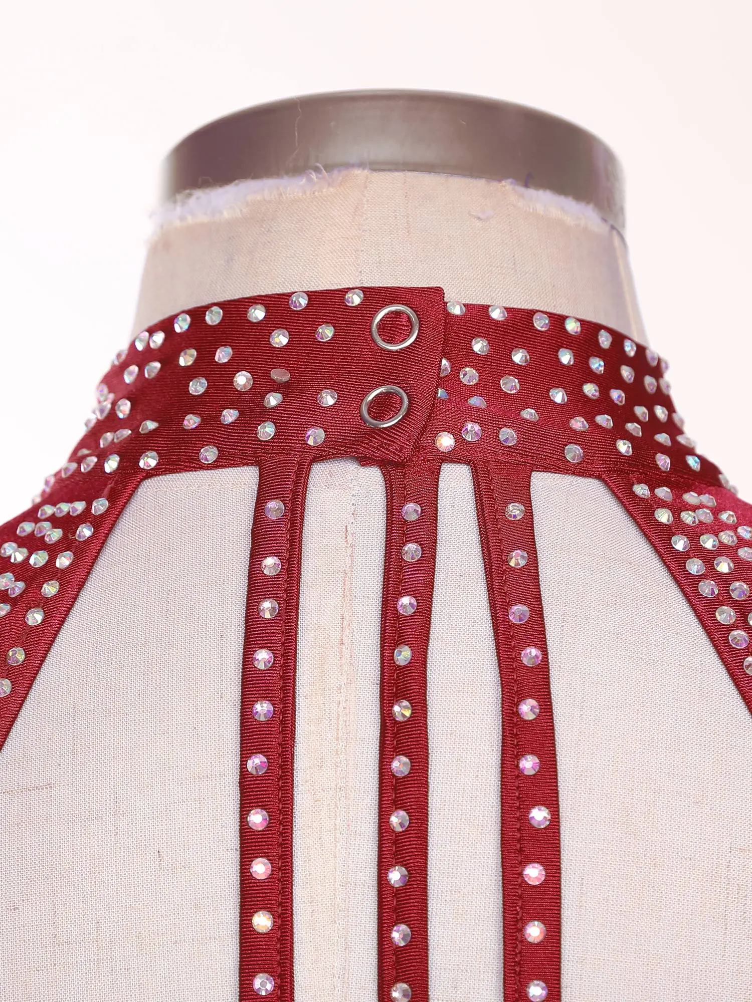 Oszałamiająca damska sukienka do tańca latynoamerykańskiego z frędzlami, zdobiona dżetami, bez rękawów, kostium do tańca latynoamerykańskiego do zajęć tanecznych