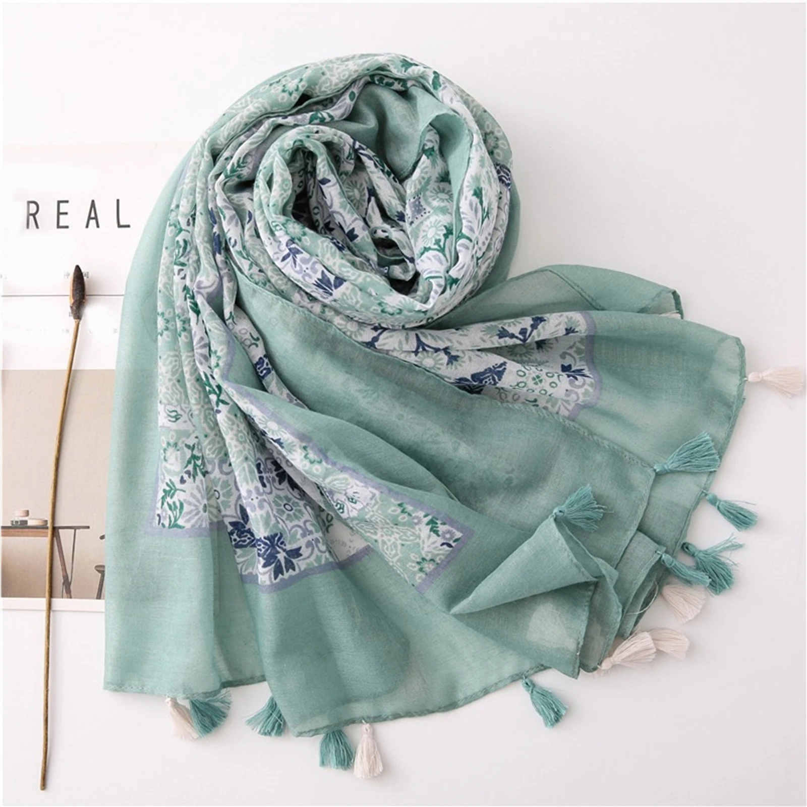 180*90cm Bandanna foulard musulmano sciarpa di cotone e lino all\'aperto il telo mare con stampa popolare scialle caldo nappa quattro stagioni