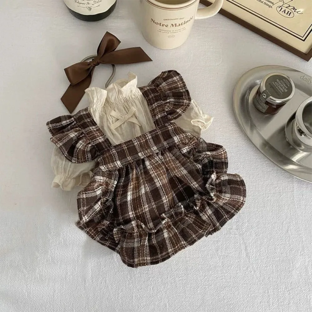 

Retro Pet Plaid Strap Skirt Soft Thin Design Dog Vest Dresses Flying Sleeve Breathable Cat Plaid Pleated Shirt For Puppy Kittens