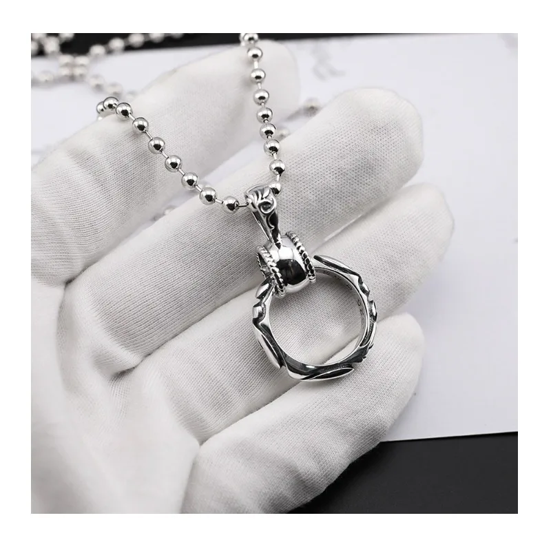 

Crowe's New Pattern Ring Versatile Pendant Necklace, Simple Personality, High-end Cold Wind Girl Necklace