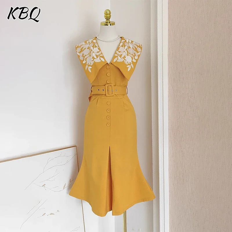 

KBQ French Embroidery Spliced Belts Slimming Dresses For Women Lapel Ssleeveless High Waist Patchwork Button Dress Femae New