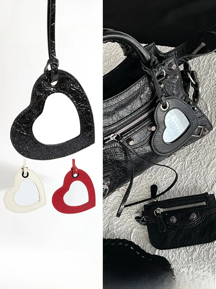 

Love Heart Oil Wax Leather Pendant Mirror Accory for Motorcycle Bag Replacement Bag Decorative Hanging Ornament