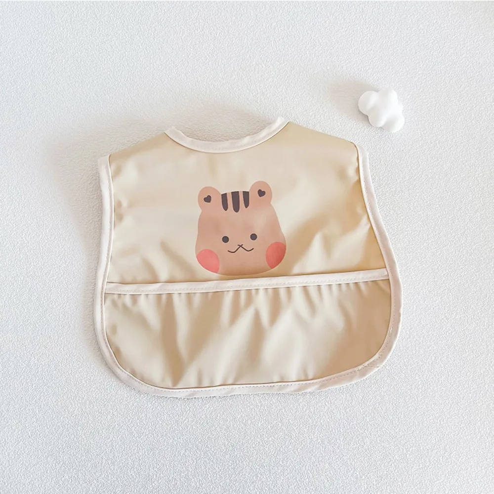 

Cute Animal Pattern Baby Feeding Bib Cartoon Bear Baby Drooling Bibs Anti-dirty EVA Saliva Towel Burp Apron Summer