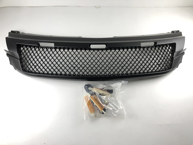 For Mitsubishi pajero sport grille 2016 2017 2018 2019 black grille with light  high quality grille easy installation