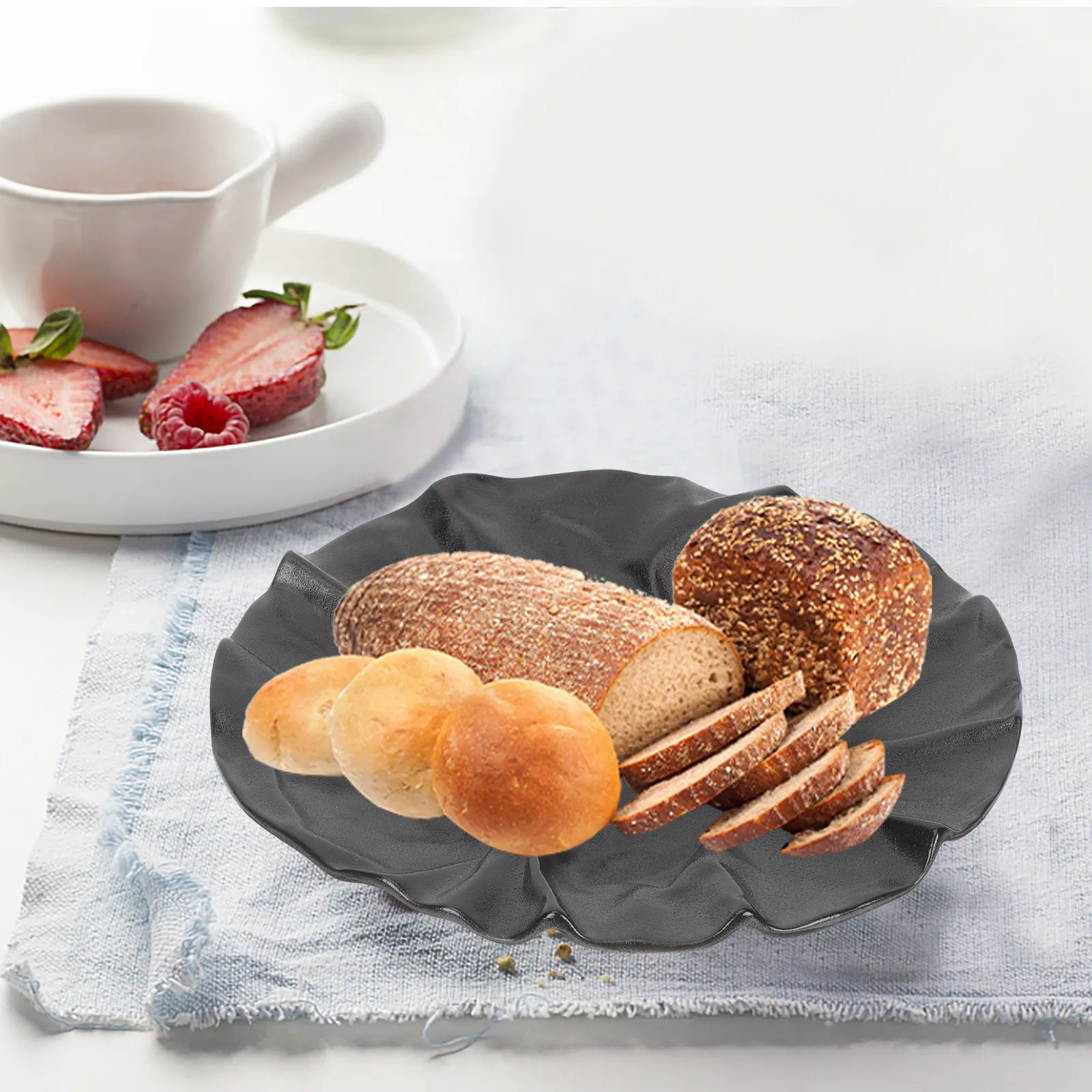Exquisite Wrinkled Shape Ceramic Food Plate for Daily Use Salad Pasta Steak Dessert Serving Multi-Function Kitchen Tableware