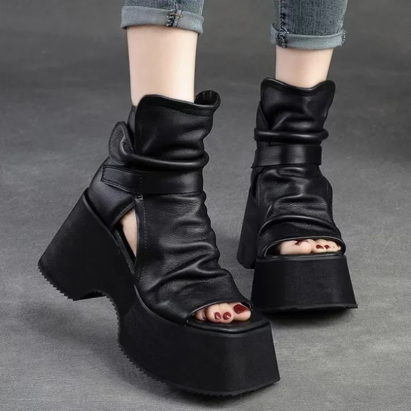 

Летние дышащие тонкие римские сандалии с вырезами, женские новые универсальные сандалии на высоком каблуке и платформе, туфли на танкетке