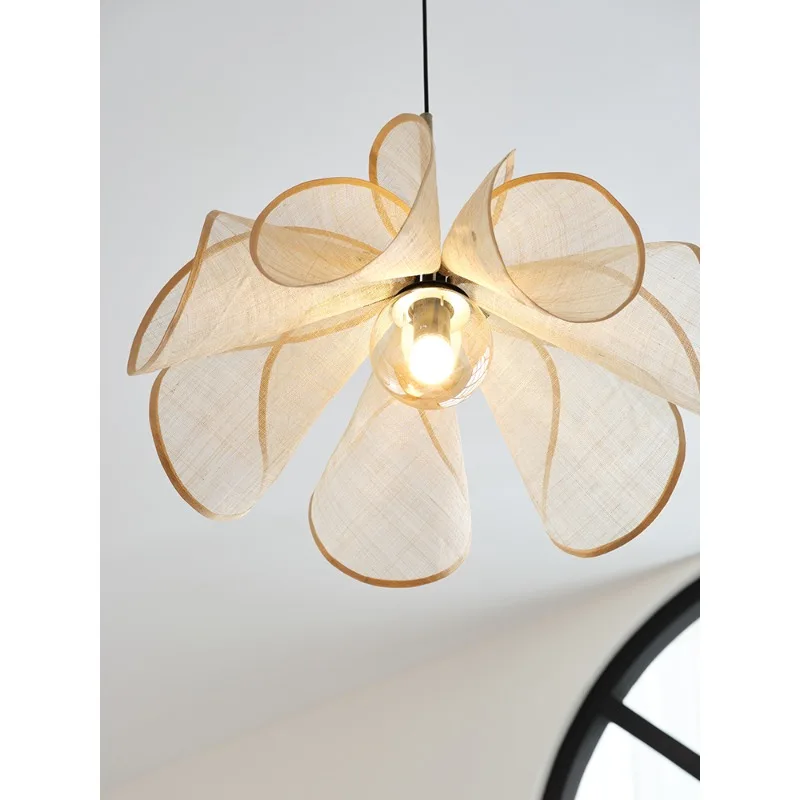 

French cream wind chandelier, premium pattern lamp
