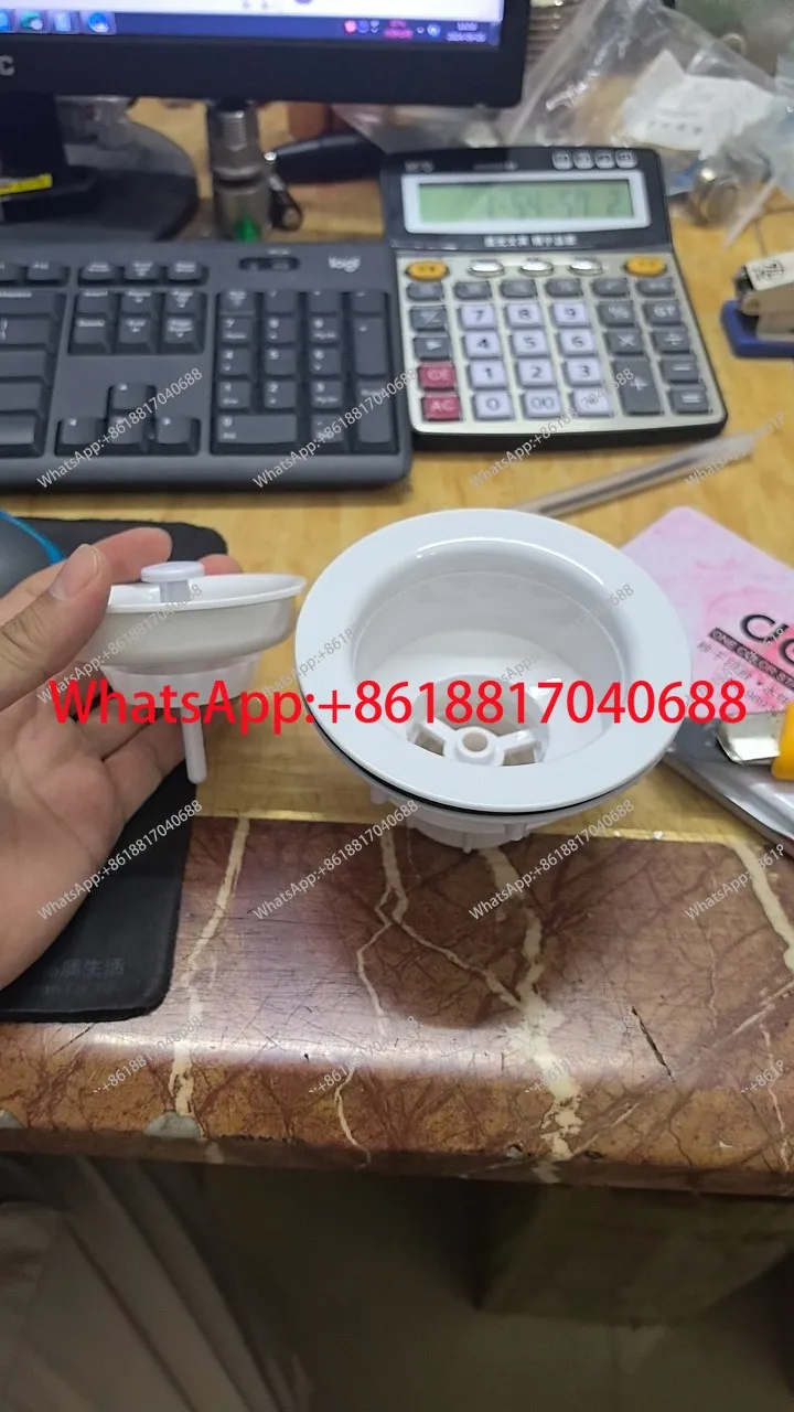 Cleaning the workstation dropper sealing umbrella
