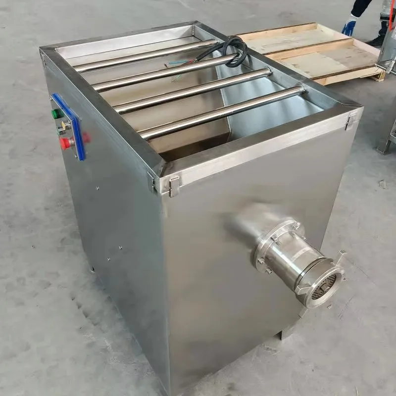 High Capacity Automatic Meat Grinder Machine Stainless Steel Frozen Meat Block Cutting and Grinding Equipment view 3