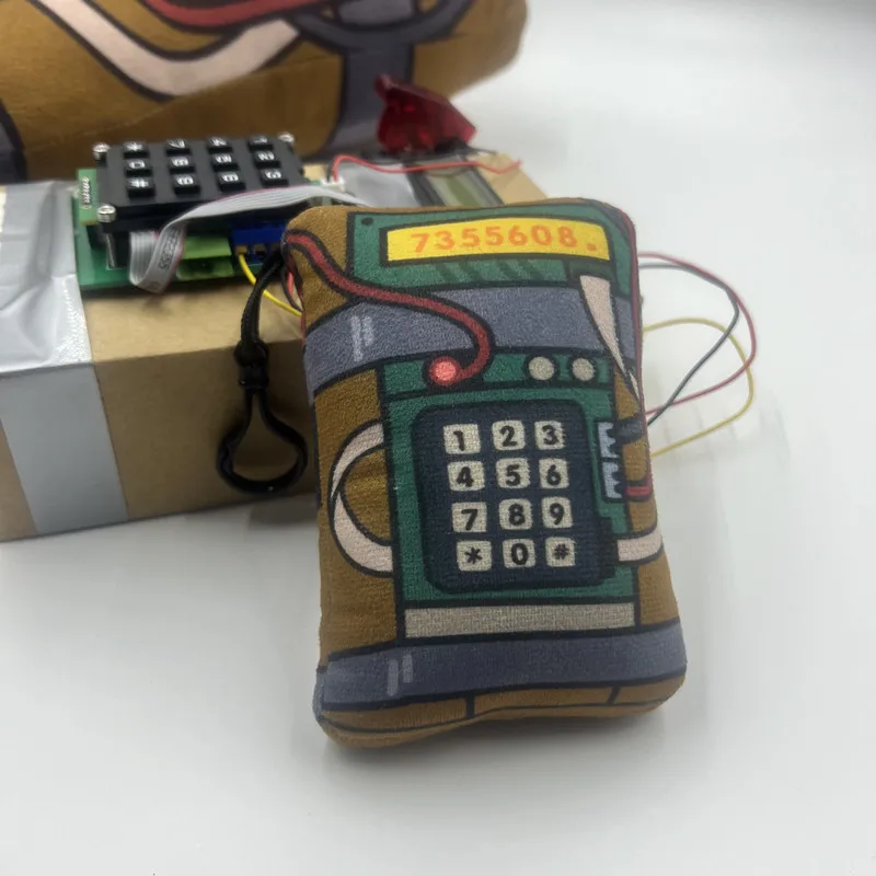 Csgo لعبة نموذج مادي C4 قنبلة صار المفاتيح وسادة دمية وسادة مع أزرار الصوت تأثيري الدعائم Doujin المعلقات الهدايا