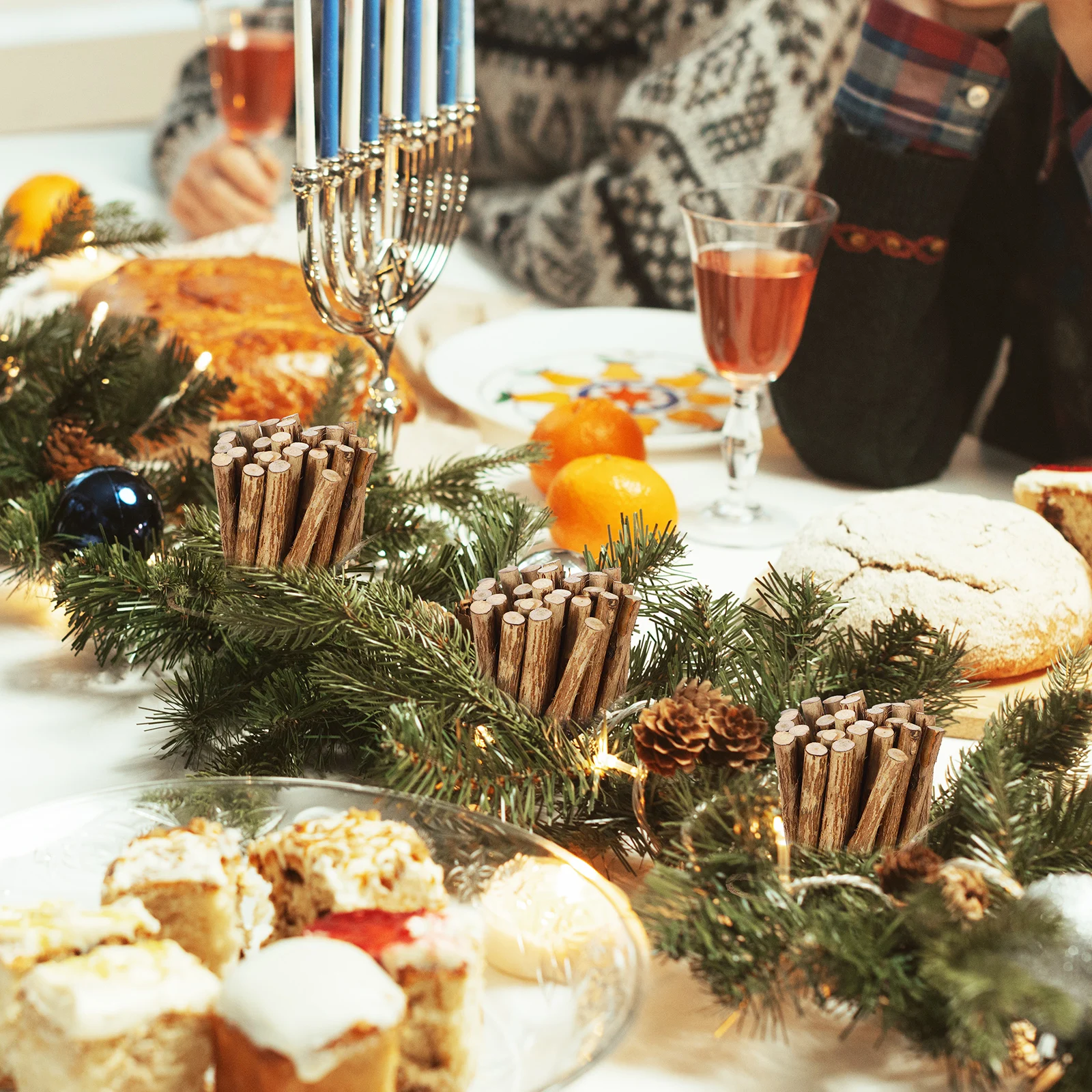 

50 pcs Natural Craft Wood Sticks Unfinished Rustic Log Branches For Diy Home Decor Christmas Tree Birdhouse Wall Hanging