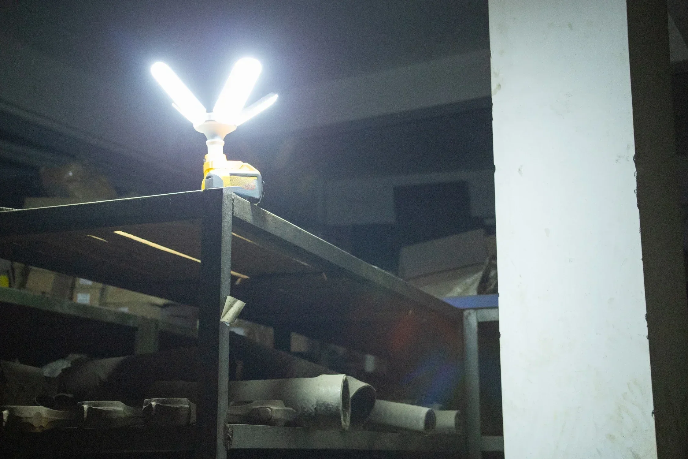 Imagem -06 - Luz de Trabalho Dobrável sem Fio a Pilhas Luz de Emergência para Dewait Garagem Folhas Folhas Folhas 18v sem Bateria