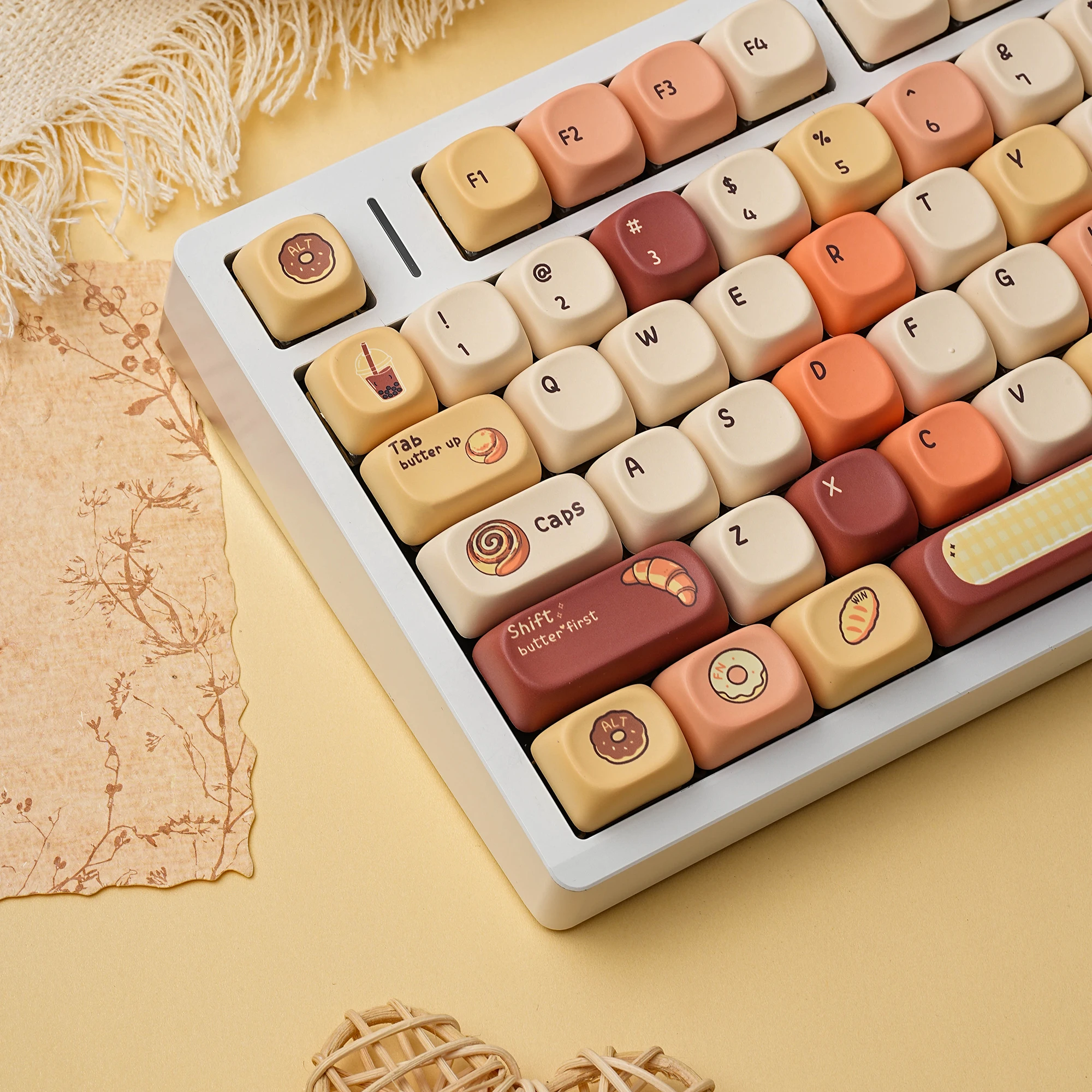 Moa Warm Bread Keycaps Space Keys for Mechanical Keyboards Compatible with Russian Korean Spanish German 7U Alice Layout PBT