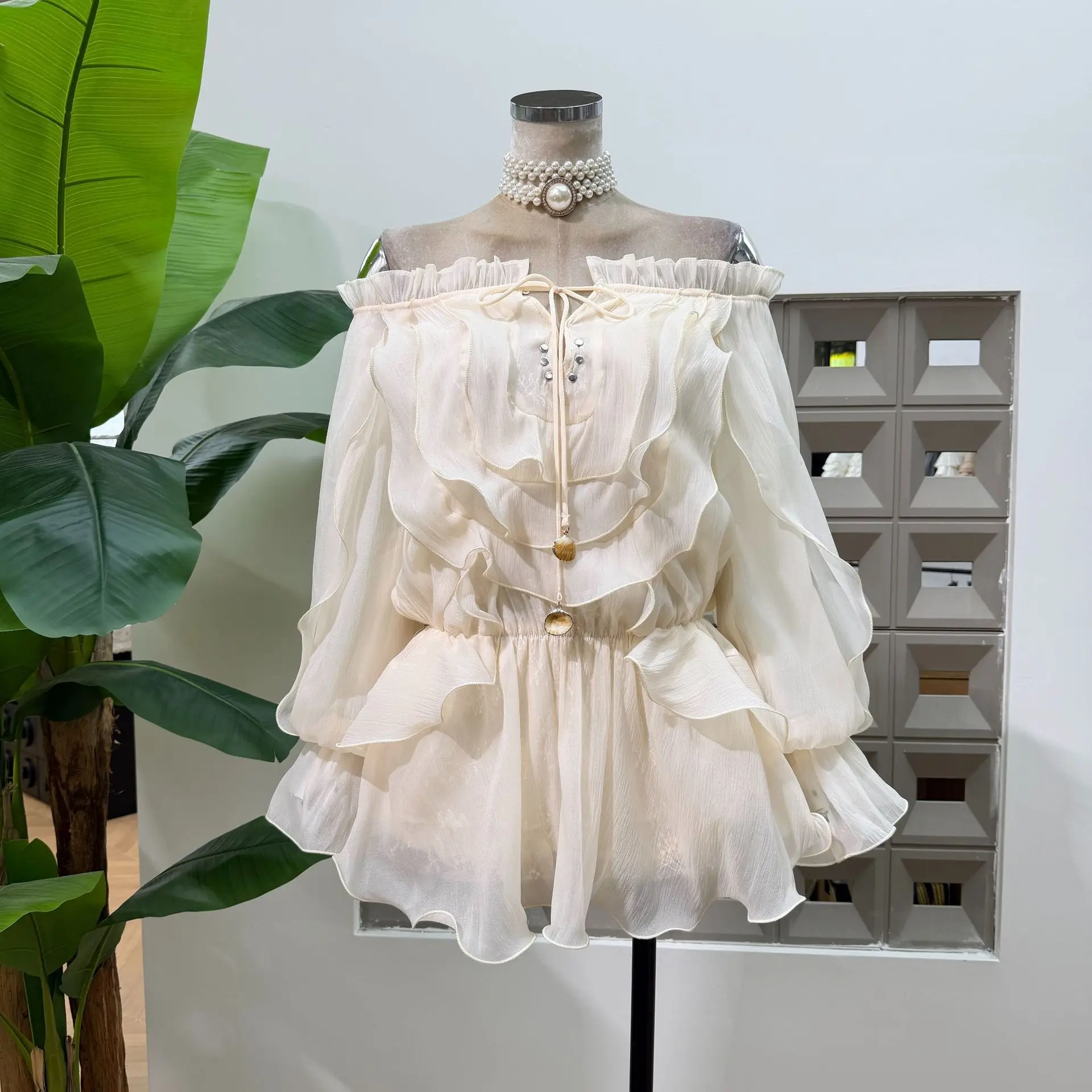 

Summer Off Shoulder Chiffon Ruffle Long Sleeve Flowy Dress Casual Beach Vacation Party Outfit Dresses For Women vestidos New Hot