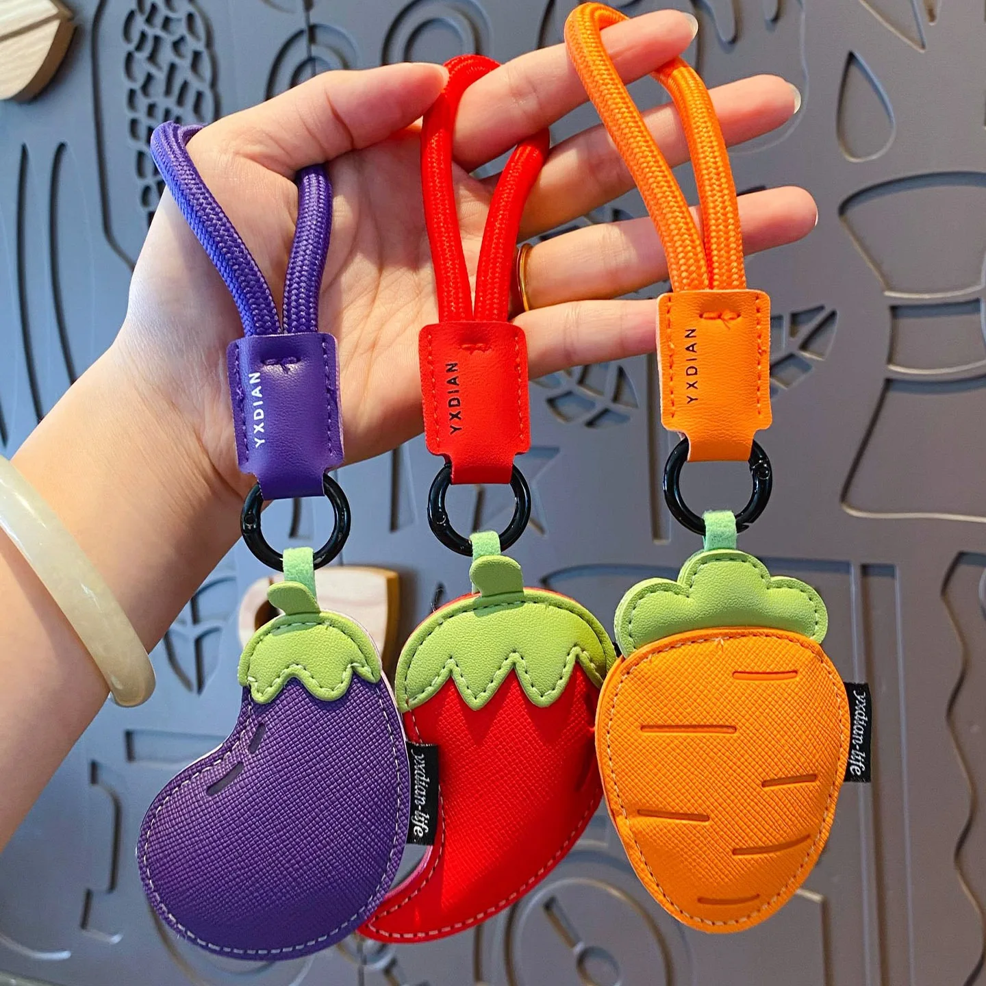 Lovely PU Leather Pepper Eggplant Pendant Keyring Sweet Carrot Charms Keychain Car Key Trinkets Accessories Bag Ornaments Gifts