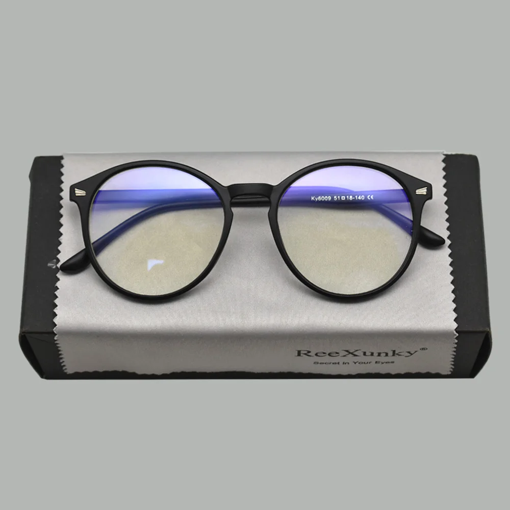 Blue Light Blocking Glasses, Vintage Round Full Frame with Metal Rivet Details, Lightweight Anti-Radiation for Daily Screen Time