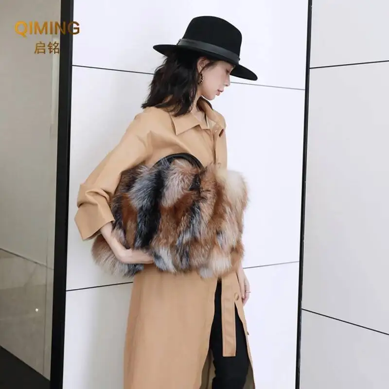 リアルキツネの毛皮のバッグ女性ビッグバッグレディースクロスボディバッグデザイナーの高級ハンドバッグ女性ハンドバッグショルダーバッグふわふわトートバッグファジー