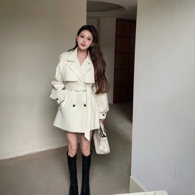 Short With High-end Feel, Winter White Woolen Coat For Women, 2024 New Autumn/winter Collection