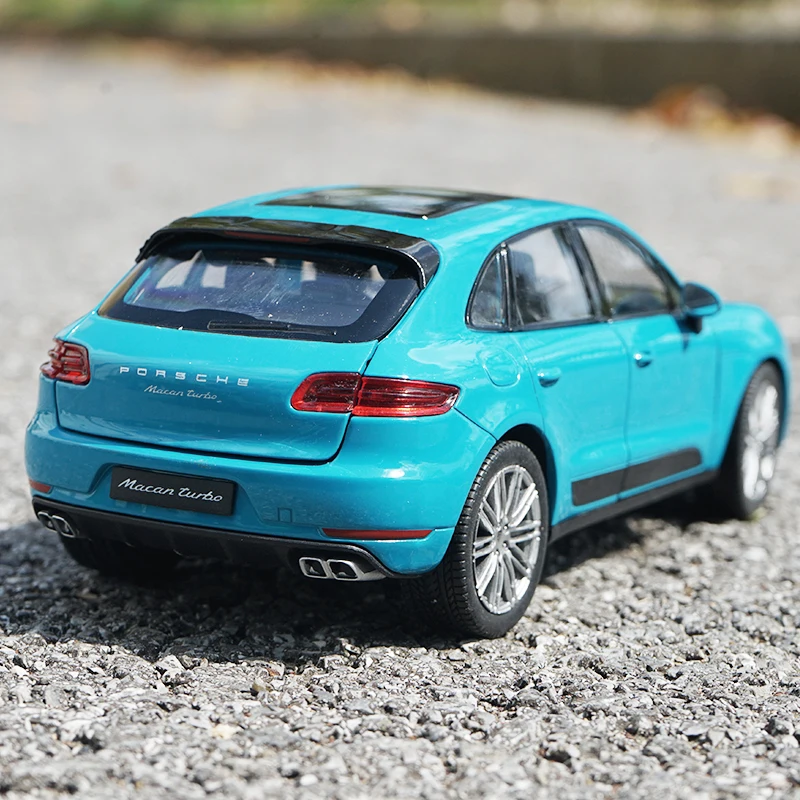 WELLY 1:24 Porsche Macan Turbo SUV Alloy Car Diecasts & Toy Vehicles Car Model Miniature Scale Model Car Toy For Children
