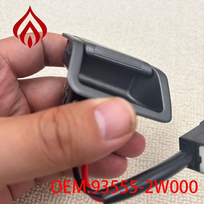 Fuel Door Switch 935552W000 For Santa Fe 2013-2015Fuel Tank Filler Opening Device 935552W000RJ5