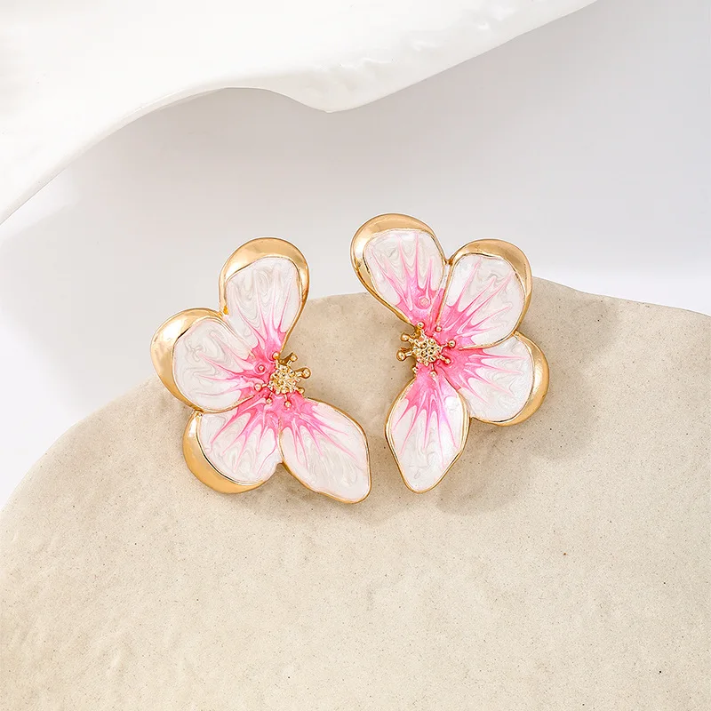 Stud Earrings For Women Colorful Gradual Change Color Metal Flower Wings Butterfly Holiday Party Gift DE094