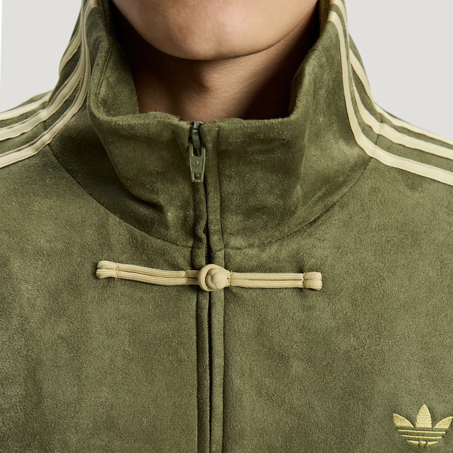 Adidas genuine clover men's and women's new Chinese style fashionable stand up collar jacket KT3847 image 4