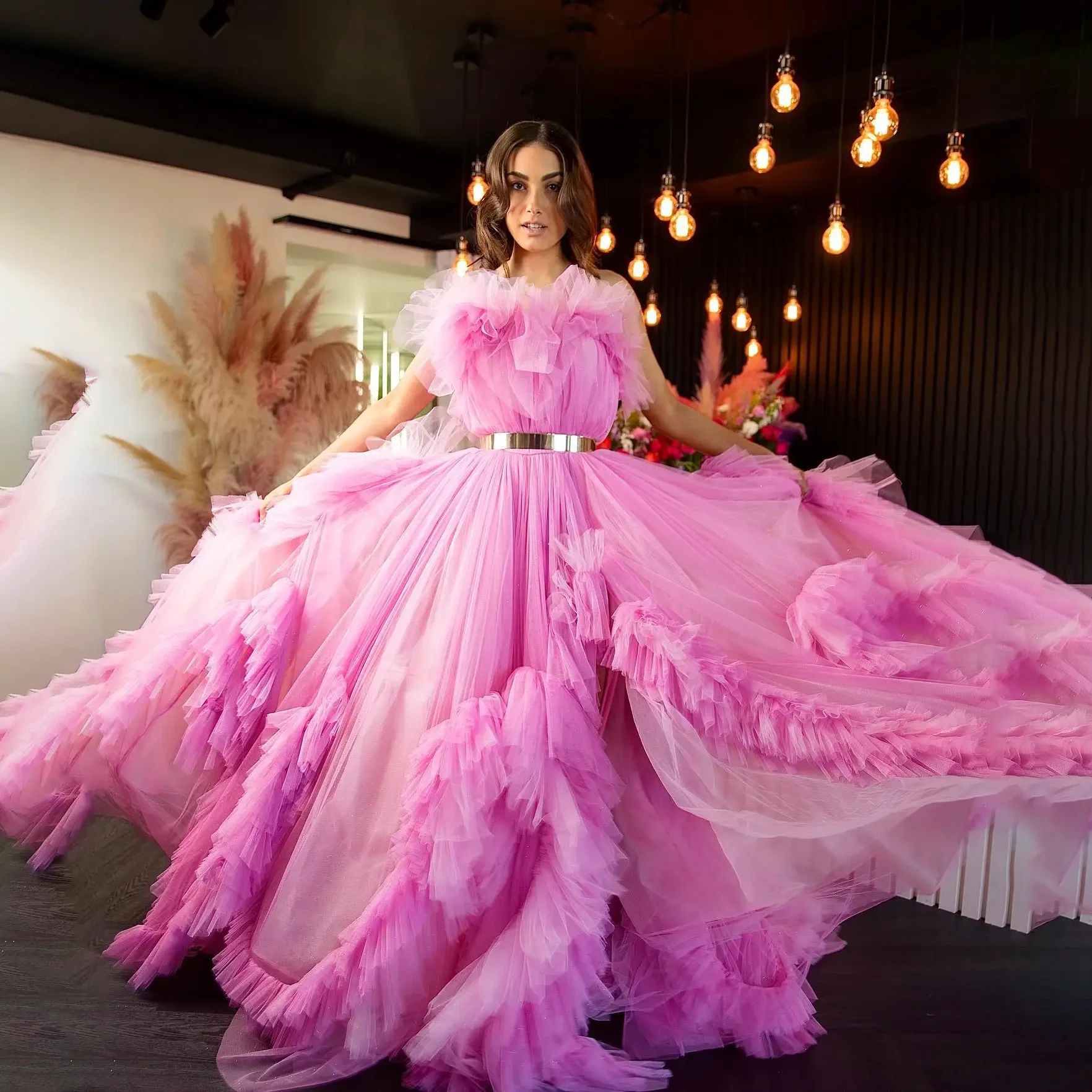 Dubai projetado vestidos longos femininos rosa em camadas fora do ombro plissado-aparado maxi vestidos sem faixa vestidos de baile para festa inchado