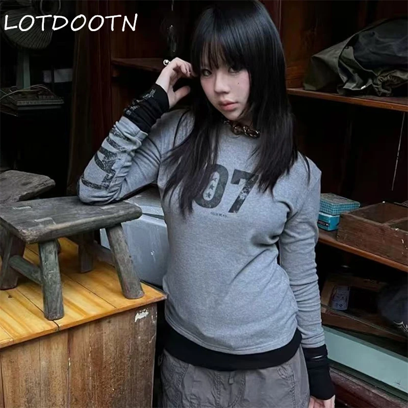 

LOTDOOTN Japanese Grunge Punk Streetwear T Shirts Women American Retro Y2k Harajuku Gothic Patchwork 7 Print Slim Tee Modal Tops