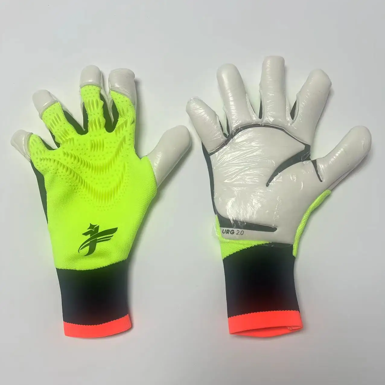 

Non-slip Latex Football Goalkeeper Gloves