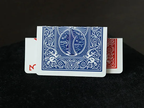 Magic Props Quantum Tunnel Perro Verde Card Flip continuo che cambia colore Poker Card Wormhole Close-Up