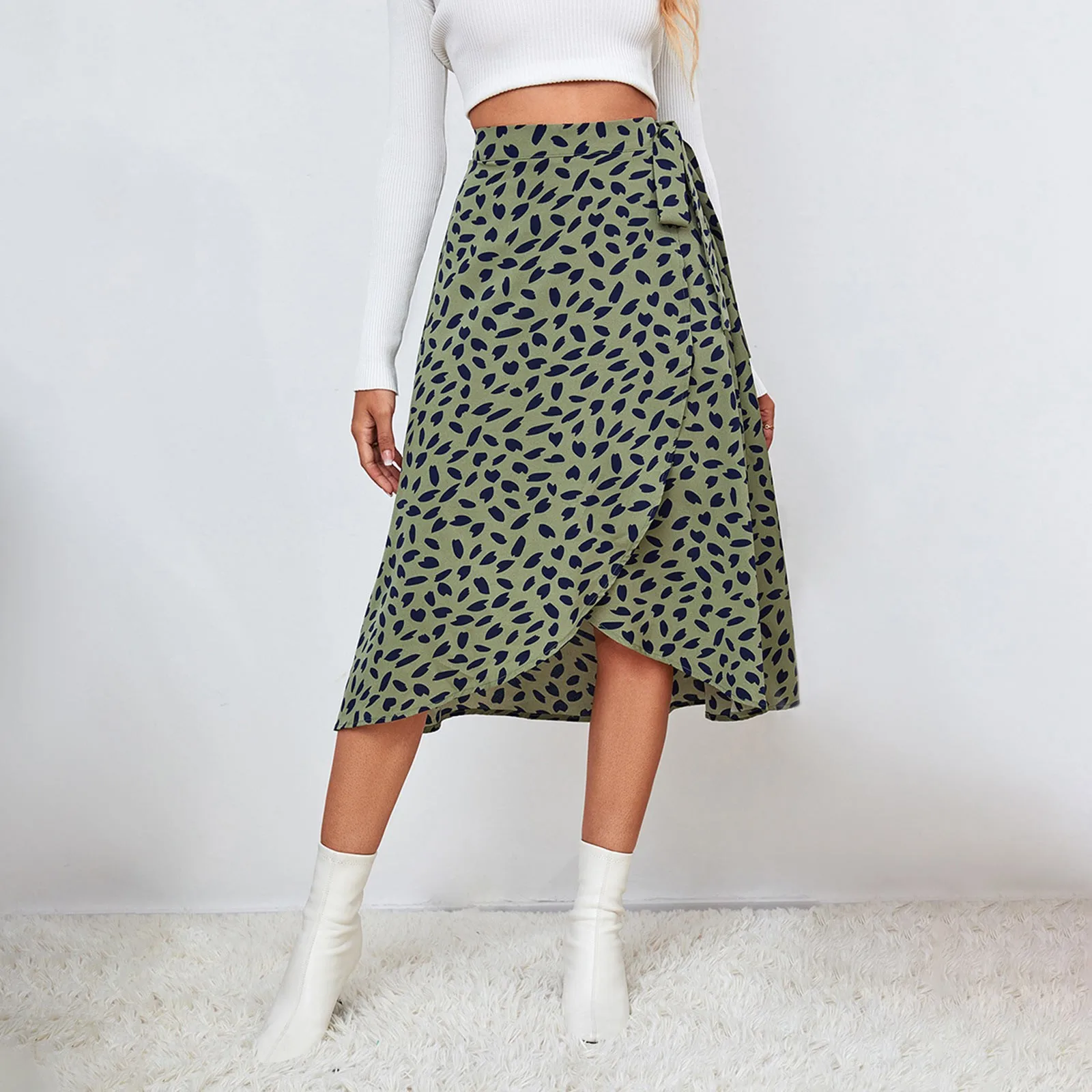 

Border Women's Wear Europe And The United States Casual And Versatile Temperament Polka Dot Print Slit Skirt Side Skirts