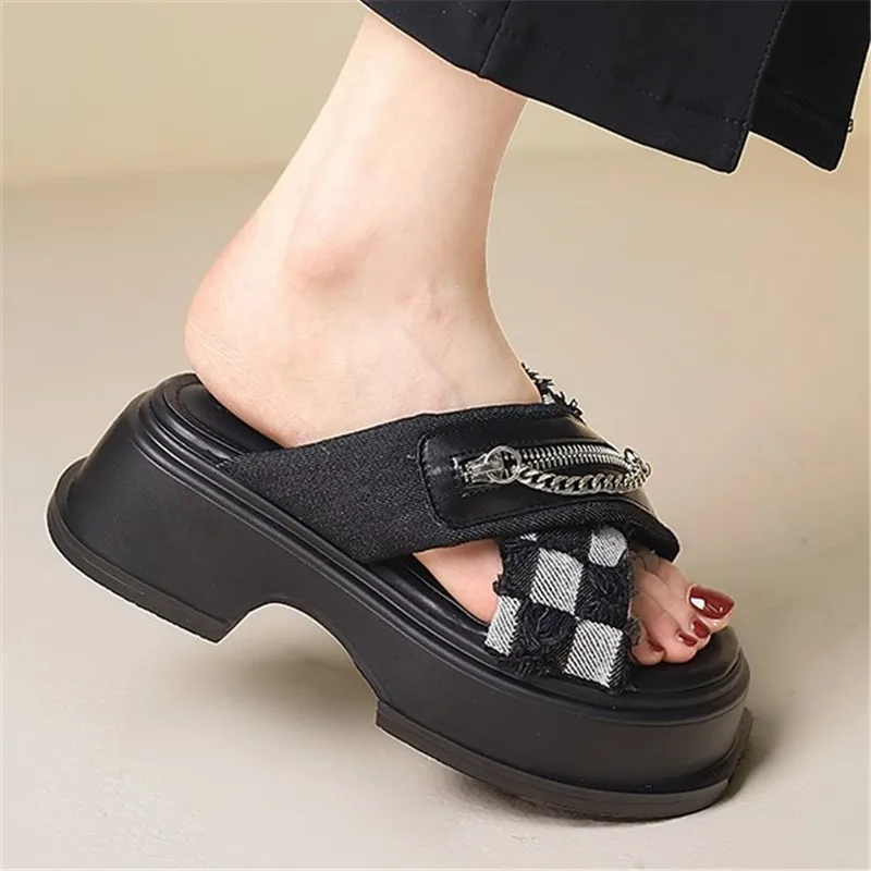 Thick Soled Slippers for Women Summer Chain Denim Chunky Heel Fashion Cross Slides Open Toe Outdoor Beach Woman Walking Slides