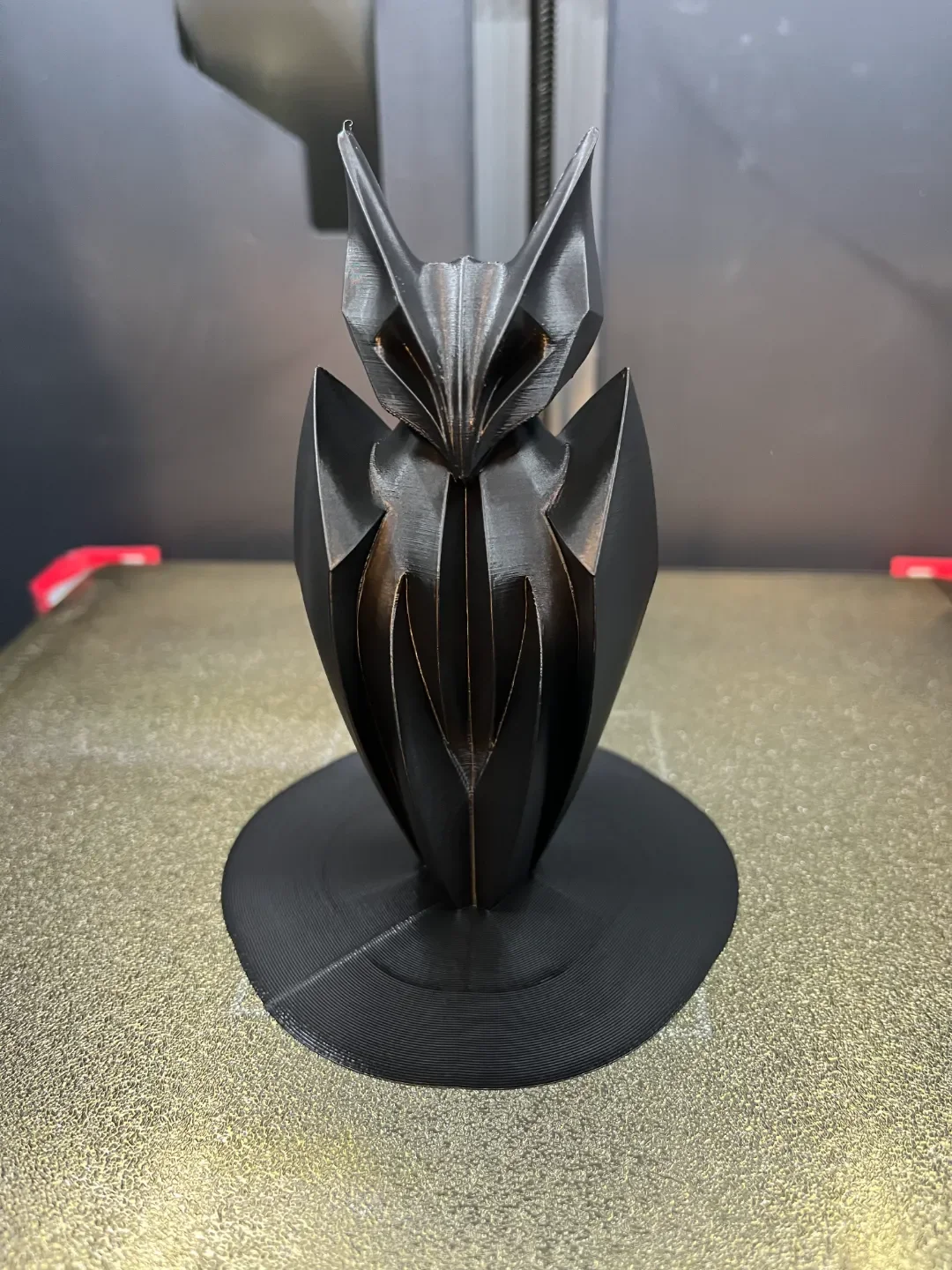 3D‑Printed Minimalist Bat Sculpture,Plastic Geometric Bat ,Sharp‑Line Abstract Desktop Ornament for Gothic Home Decoration