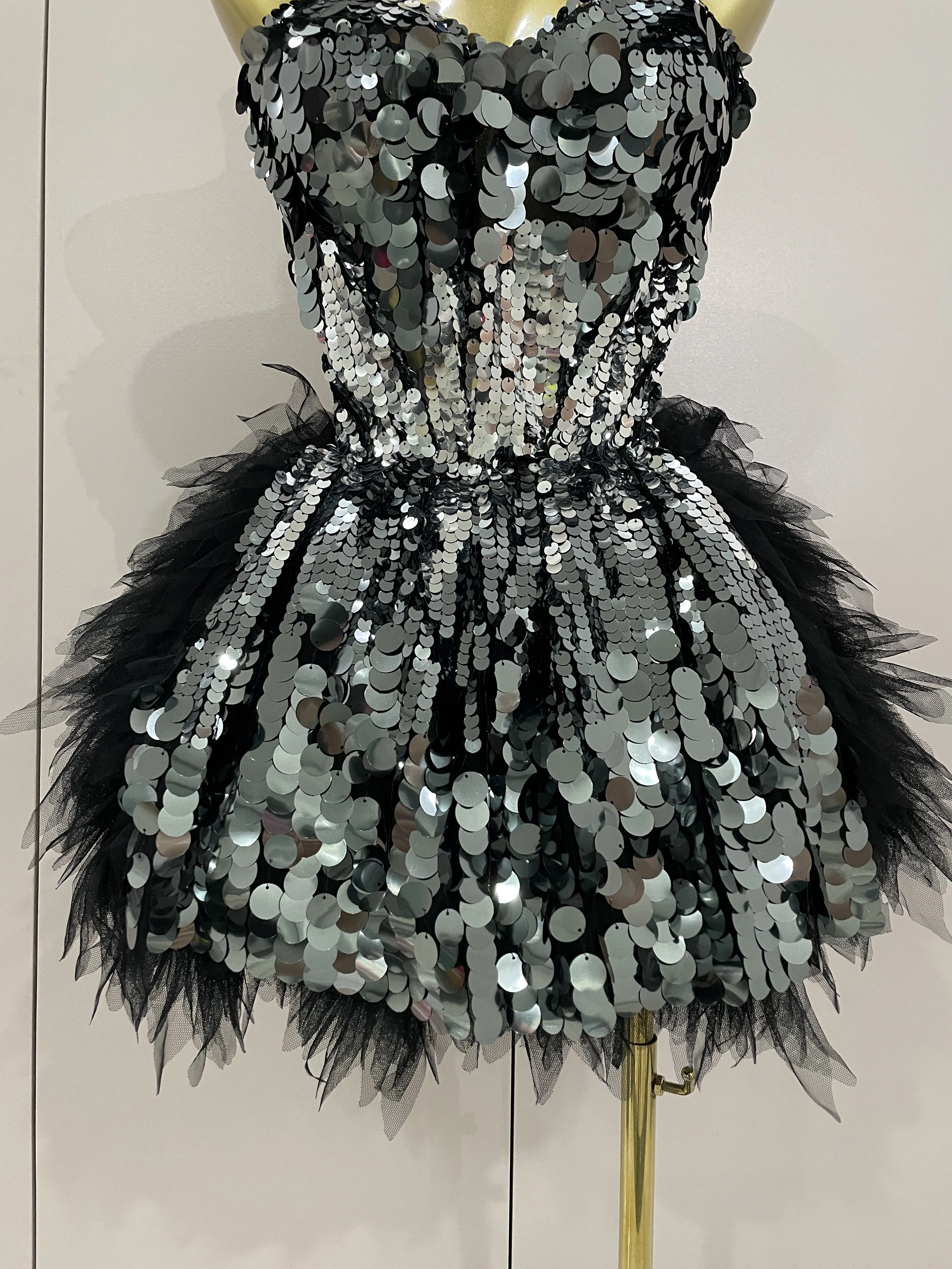 Sparkly Black Sequins 2 ชิ้นชุด 2025 ผู้หญิงชุดราตรีฉลองวันเกิดชุดไนท์คลับถ่ายภาพเวทีเครื่องแต่งกาย