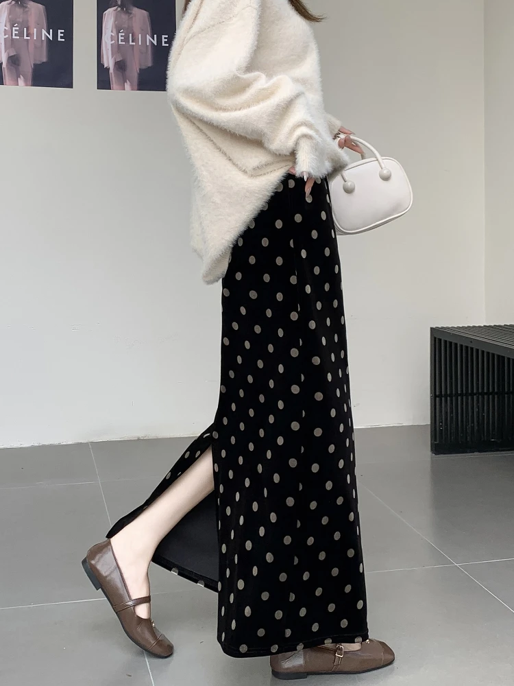 Black polka dot gold velvet midi skirt women autumn and winter 2025 new high waist slimming slit A-line hip hugging skirt