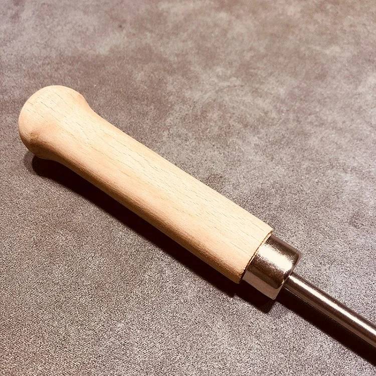 

Extended U-shaped shovel stainless steel enamel special wooden handle anti-scalding and heat insulation does not require gloves