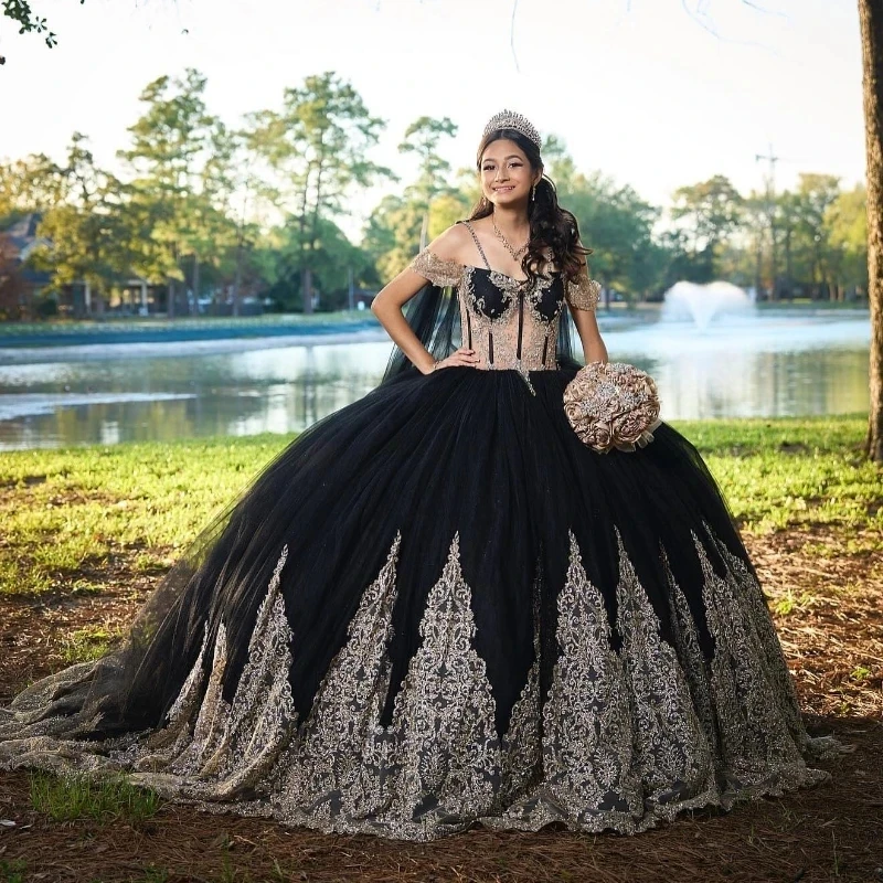 

Glittering Black Quinceanera Dresses Formal Applique With Cape Birthday Party Ball Gown Off the Shoulder Vestidos De 15 Anos