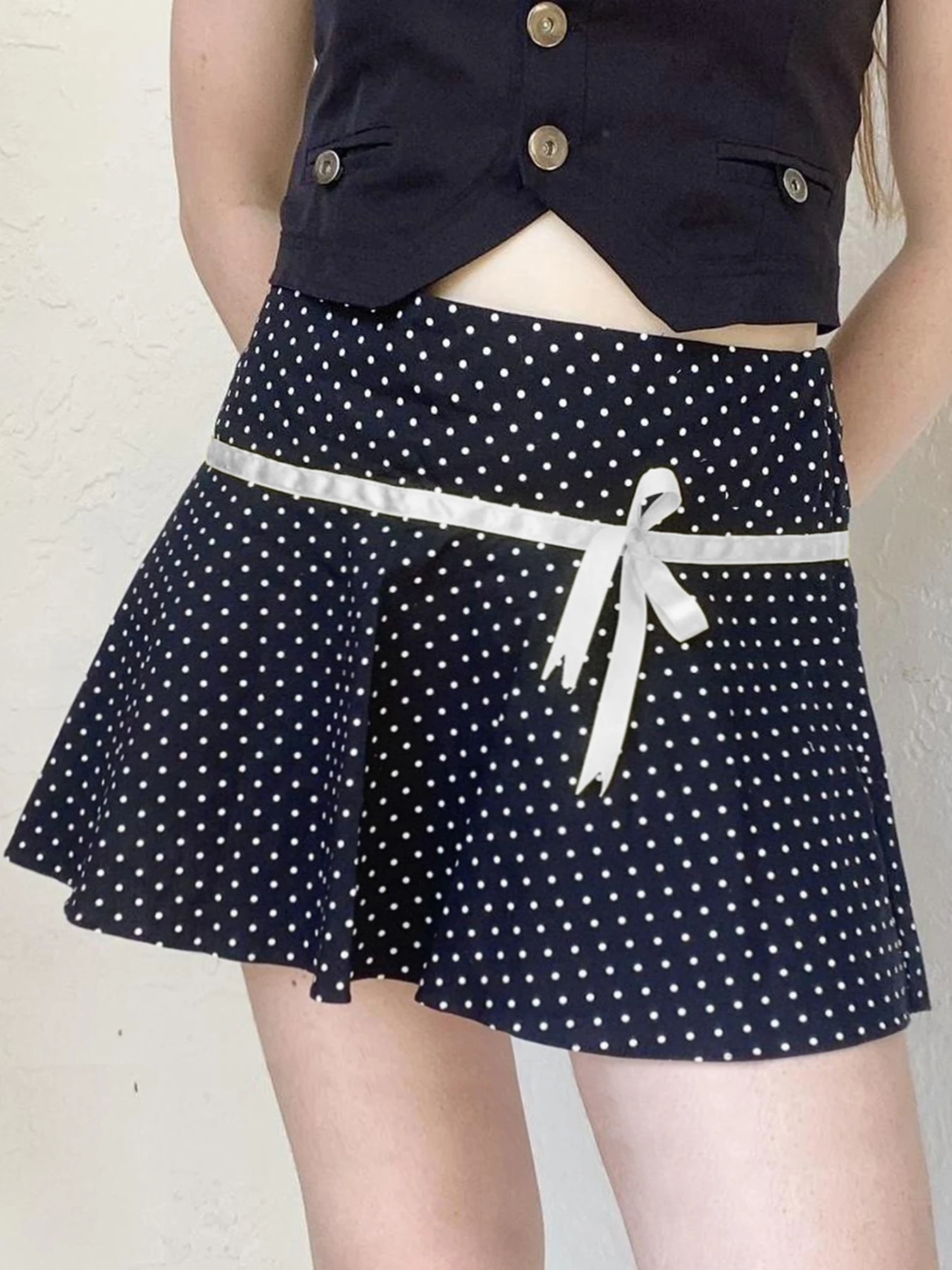 

Weekeep Cute Bow Patchwork A-line Skirt Black All-match Low Rise Loose Mini Skirts for Women Y2k Aesthetic Sweet Ladies Clothing