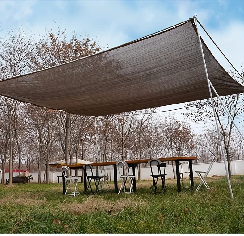 

The Sunshade Net and Sunscreen Net in the Outdoor Area of the Hotel Are Made of High-Density Weaving, Which Has Good Anti-Ultraviolet Properties