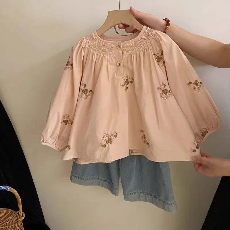 

Girls' Exquisite Embroidered Flowers Shirt Sweet Top2024Autumn Baby Girl Shirt Jeans Western Style Suit