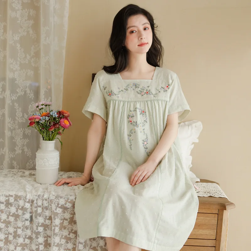 Sweet Embroidery Pure Cotton Women\'s Nightgowns Short Sleeve Plus Size Loose Sleepwear Elegant  Summer Dress